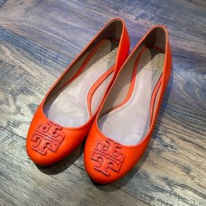 Excellent used condition Tory Burch flats!
